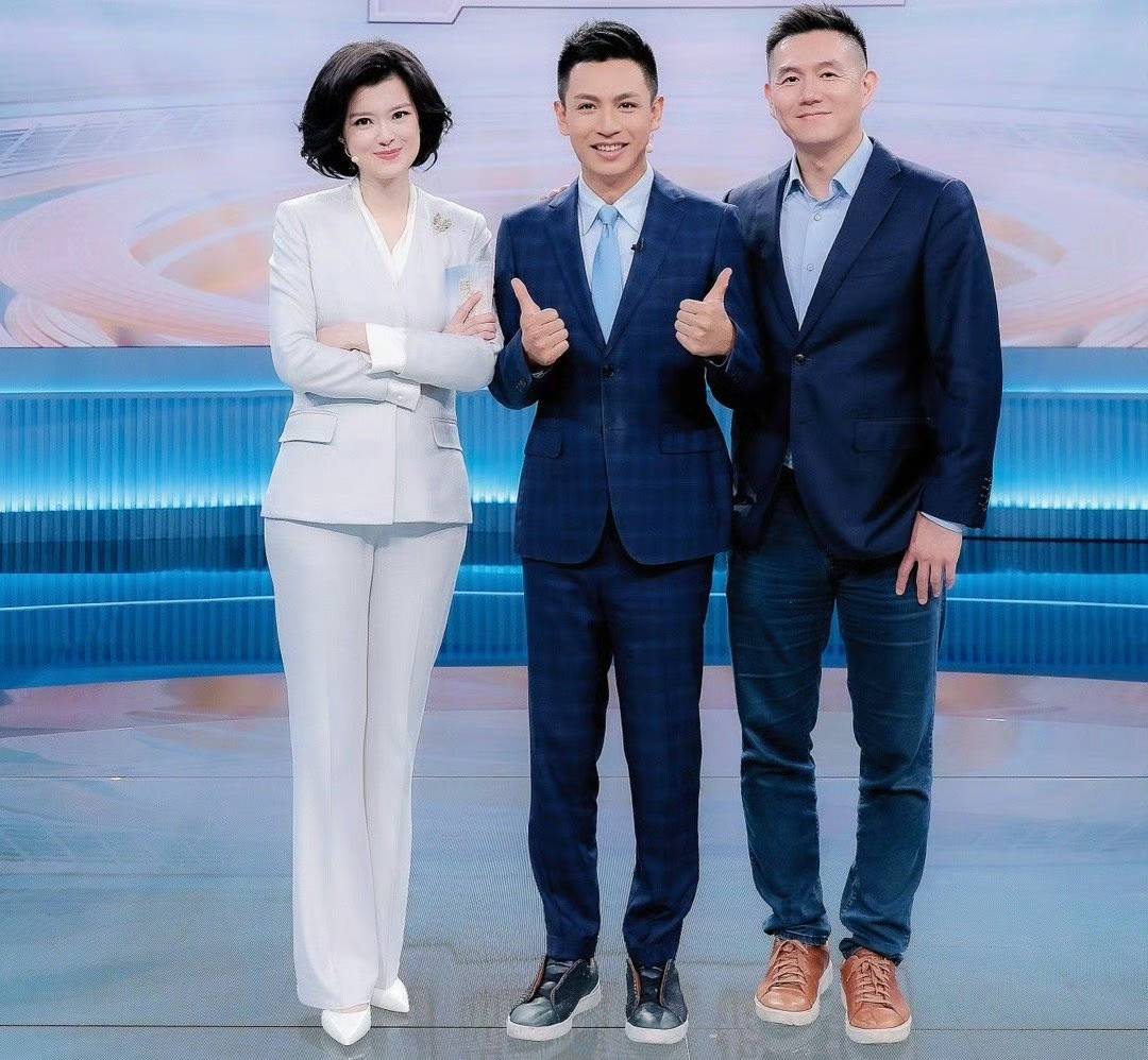 邹韵王冠何岩柯《高端访谈》三剑客罕见同框